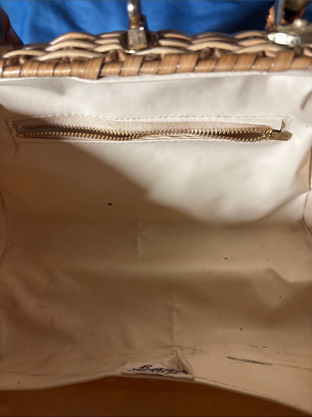 Vintage Woven Straw Handbag with Bamboo Handles - Natural - Picture 8 of 9